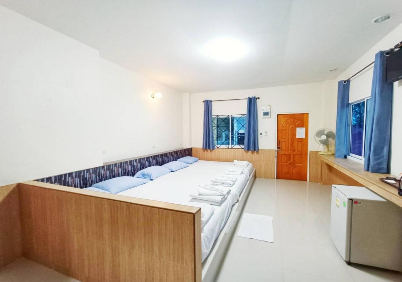 กู๊ดวิวสัตหีบ Hotel Kültér fotó