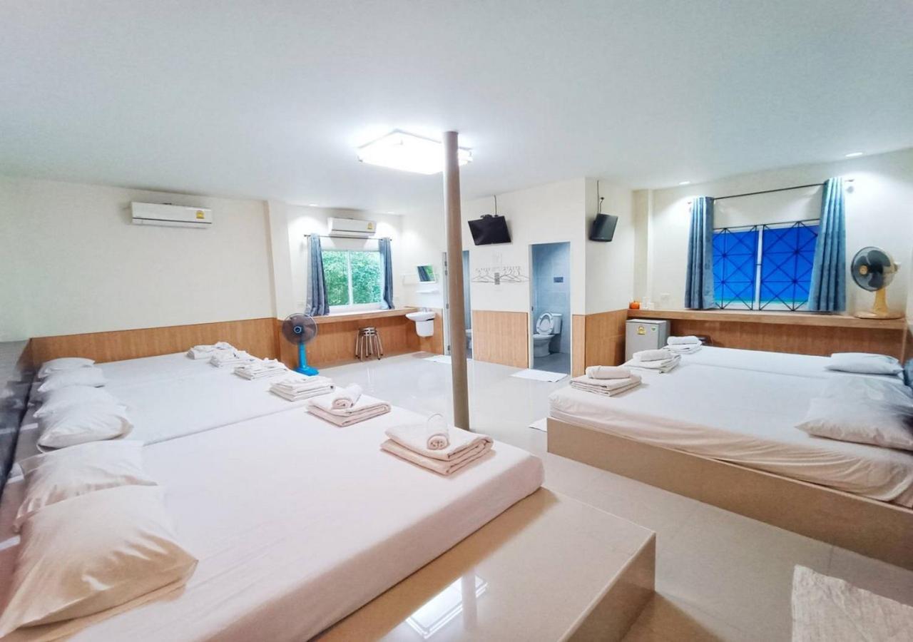 กู๊ดวิวสัตหีบ Hotel Kültér fotó